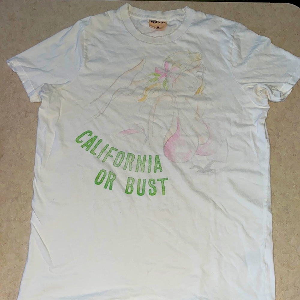 Men’s Hollister California or Bust T-Shirt size Medium